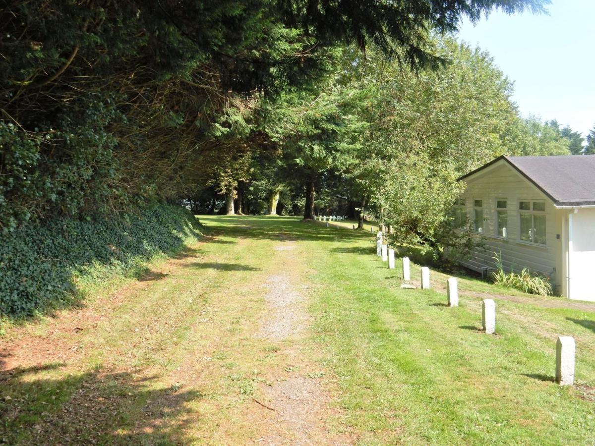 Dartmouth Chalet Holidays ภายนอก รูปภาพ