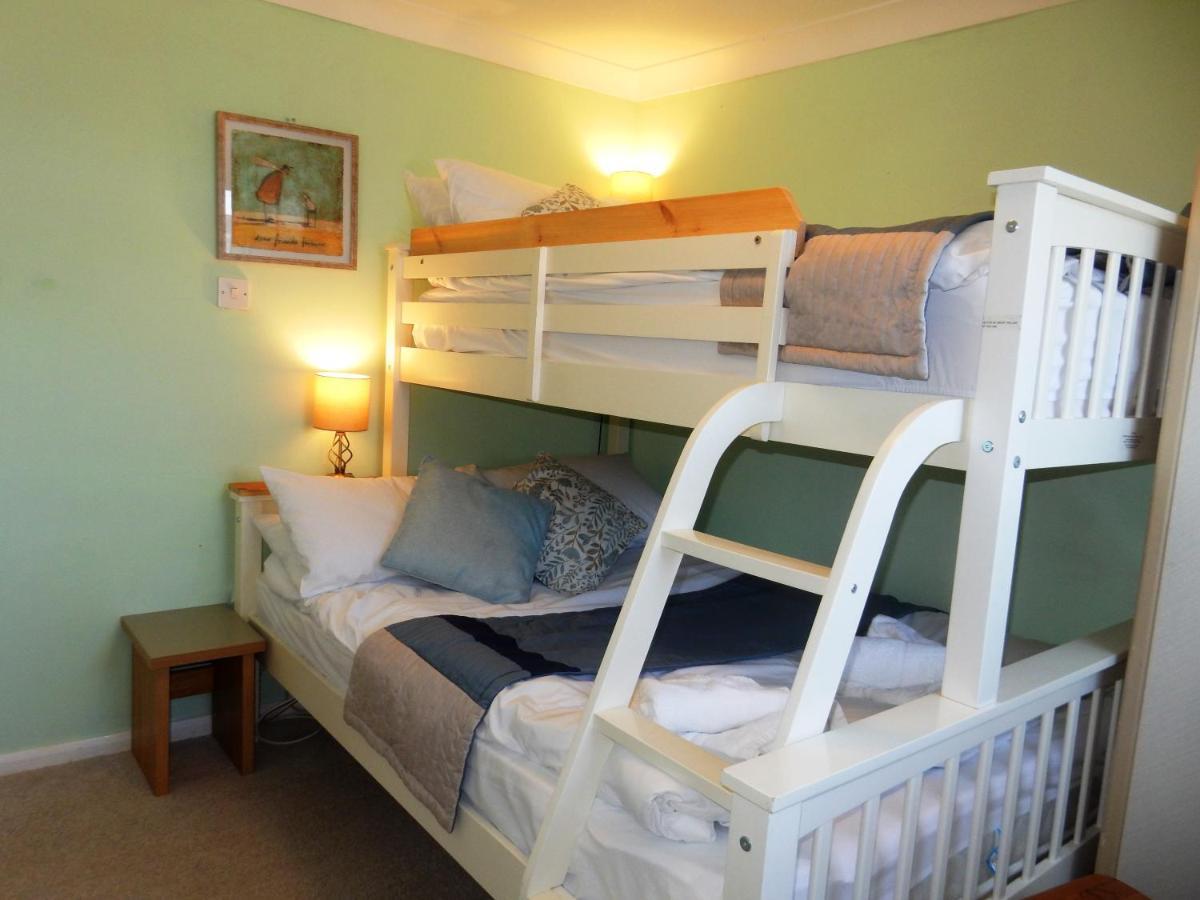 Dartmouth Chalet Holidays ภายนอก รูปภาพ