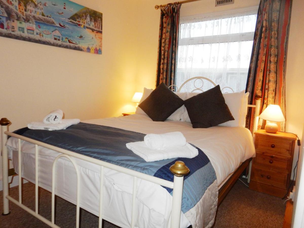 Dartmouth Chalet Holidays ภายนอก รูปภาพ